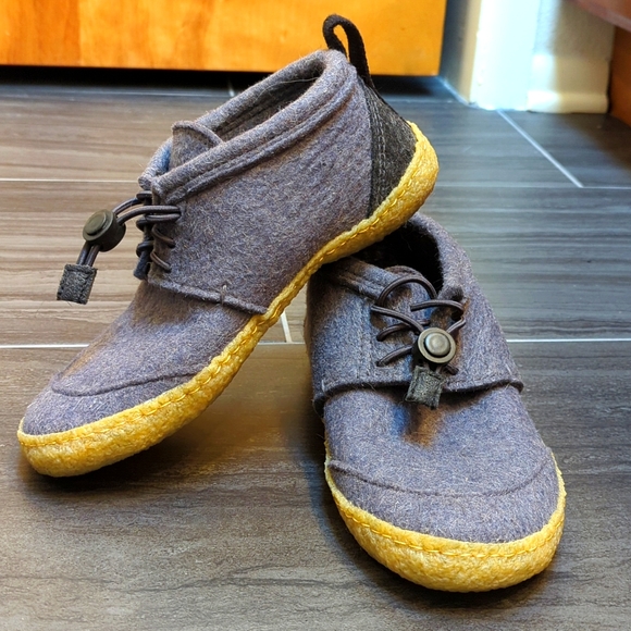 Kyrgies Wool Slipper Shoes - Picture 1 of 6